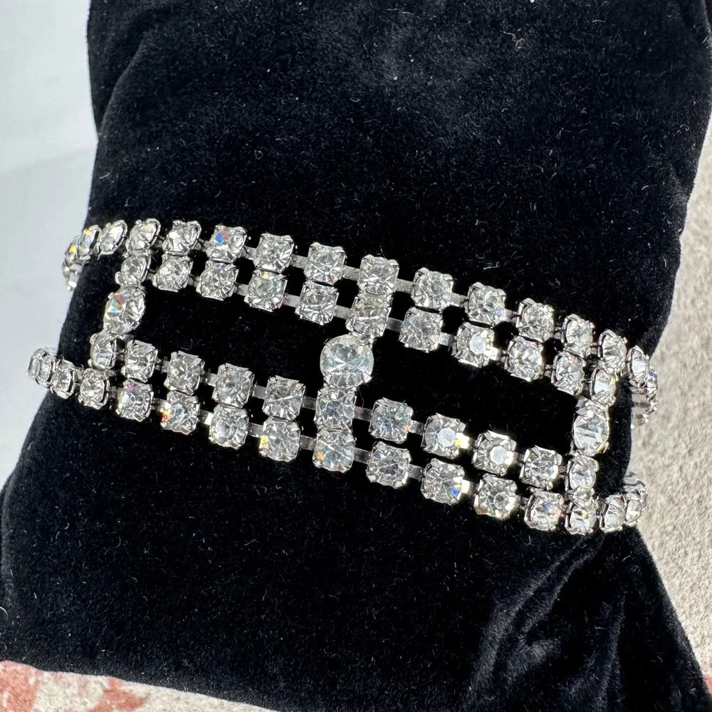 Vintage Rhinestone Bracelet Pristine 7
